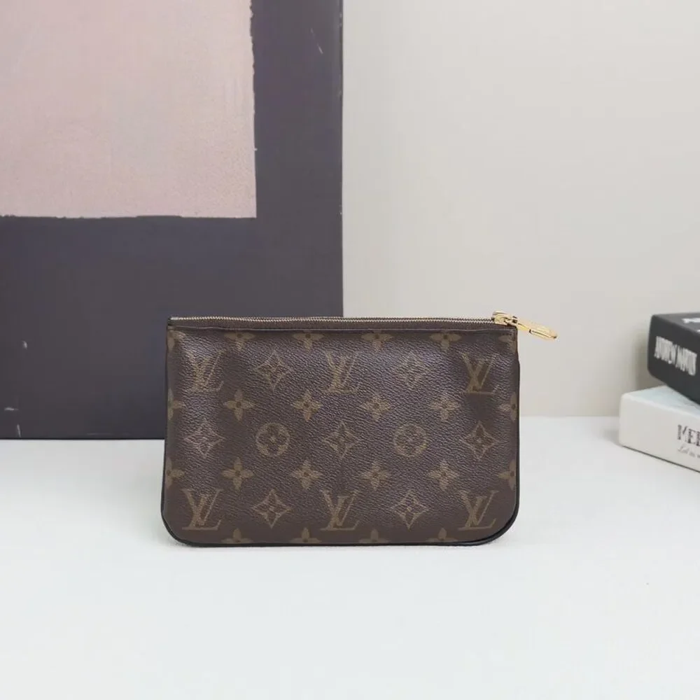 Louis Vuitton Women Pre-Loved Bag Very Good Condition